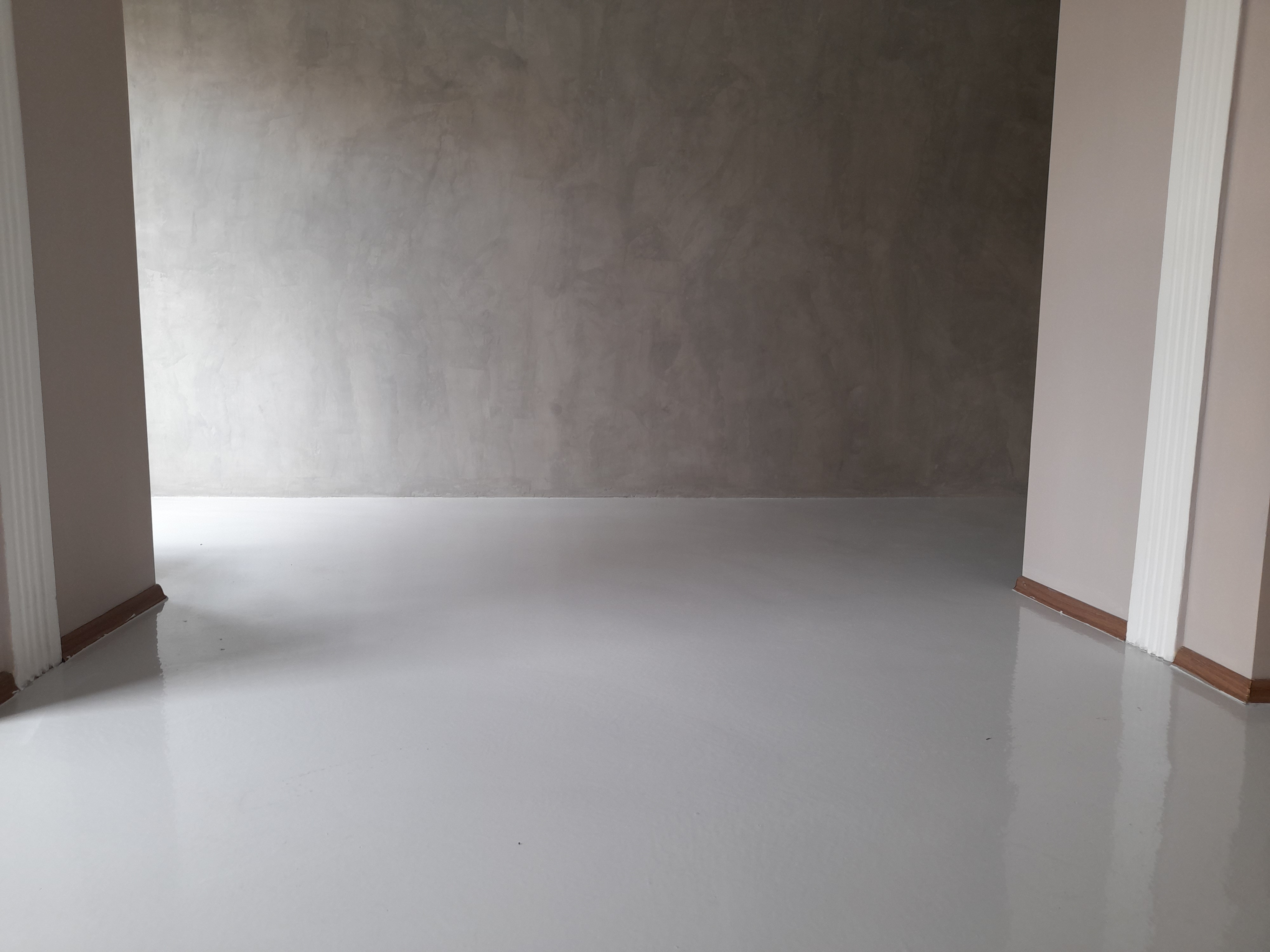 Mikro Beton Duvar Kaplama Nedir? Modern Dekorasyonun Yeni Trendi